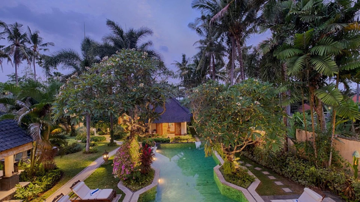 Saba Villa | A Piece of Coastal Paradise! 4 BR Villa Lush Garden View