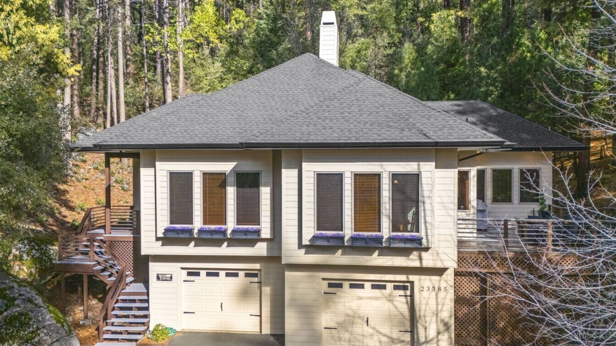 Twain Harte Cabin | A Piece of Our Harte Retreat/Modern Multi-Family Getaway