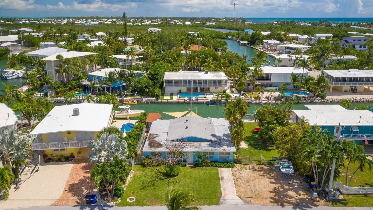 Toll Gate Shores House | A Piece of Paradise Islamorada, Fl. On the water 3/2, 90 Ft of dock New Pool