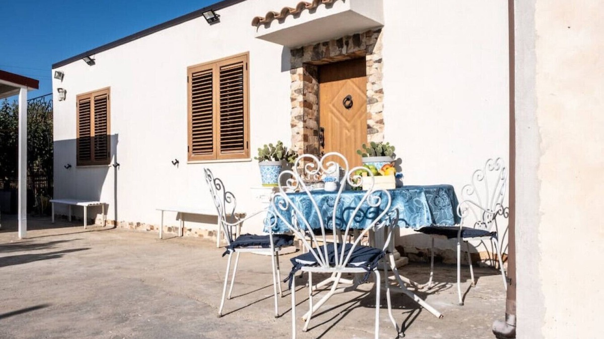 Landro Apartment | A Place in the Sun - Caltanissetta