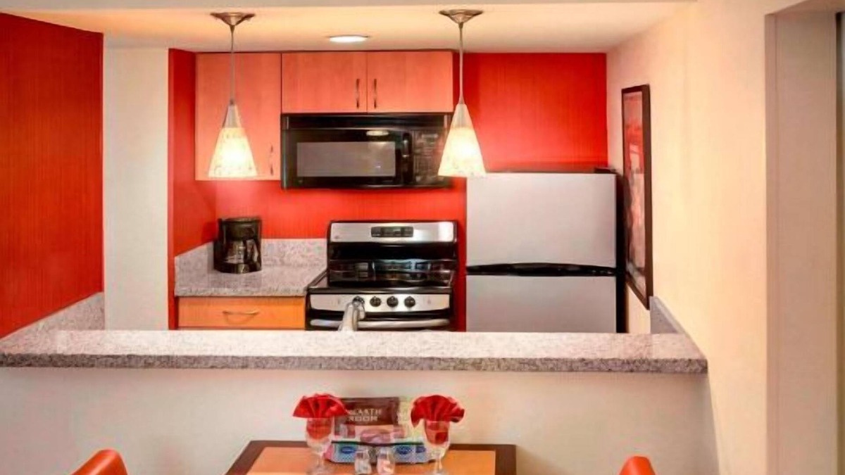 Westborough House | A Place You''ll Surely Enjoy! 3 Relaxing Units, Free Parking, Onsite Pool
