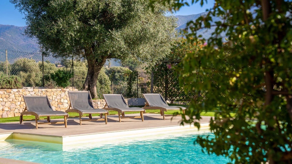 Sarrola-Carcopino Villa | A quiet, authentic family villa with swimming pool