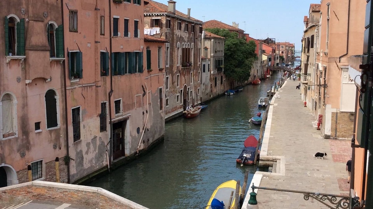 Cannaregio Apartment | A quiet corner in the "True Venice"
