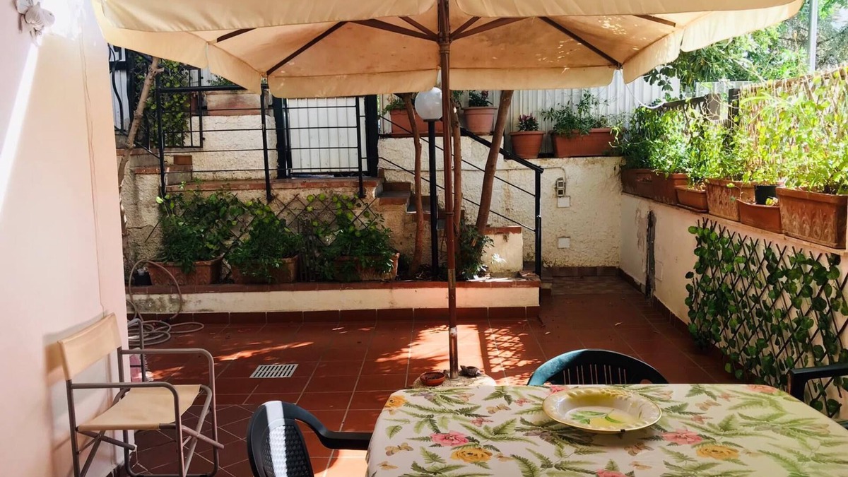 Mondello Villa | a quiet little house in Mondello