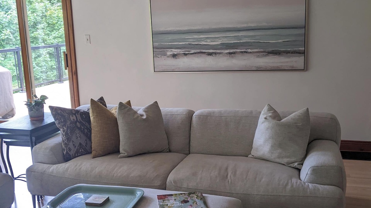 Brighton House | A Retreat Where City Meets Country! Prince Edward County Adjacent in Brighton