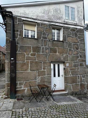 Castro Caldelas House | A Ribeira