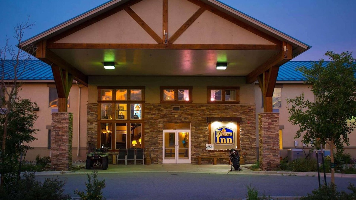 Fairplay Hotel | A Riverside Inn Travelodge by Wyndham