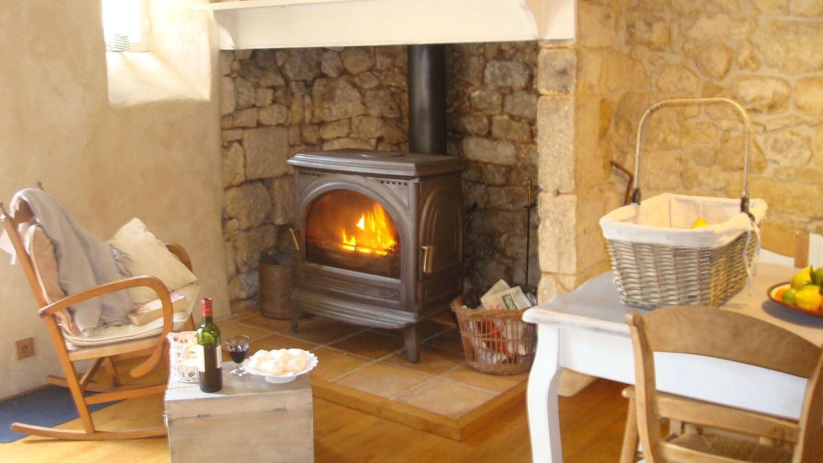 Domme House | A romantique pittoresque house located inside the fortified walls of Domme.