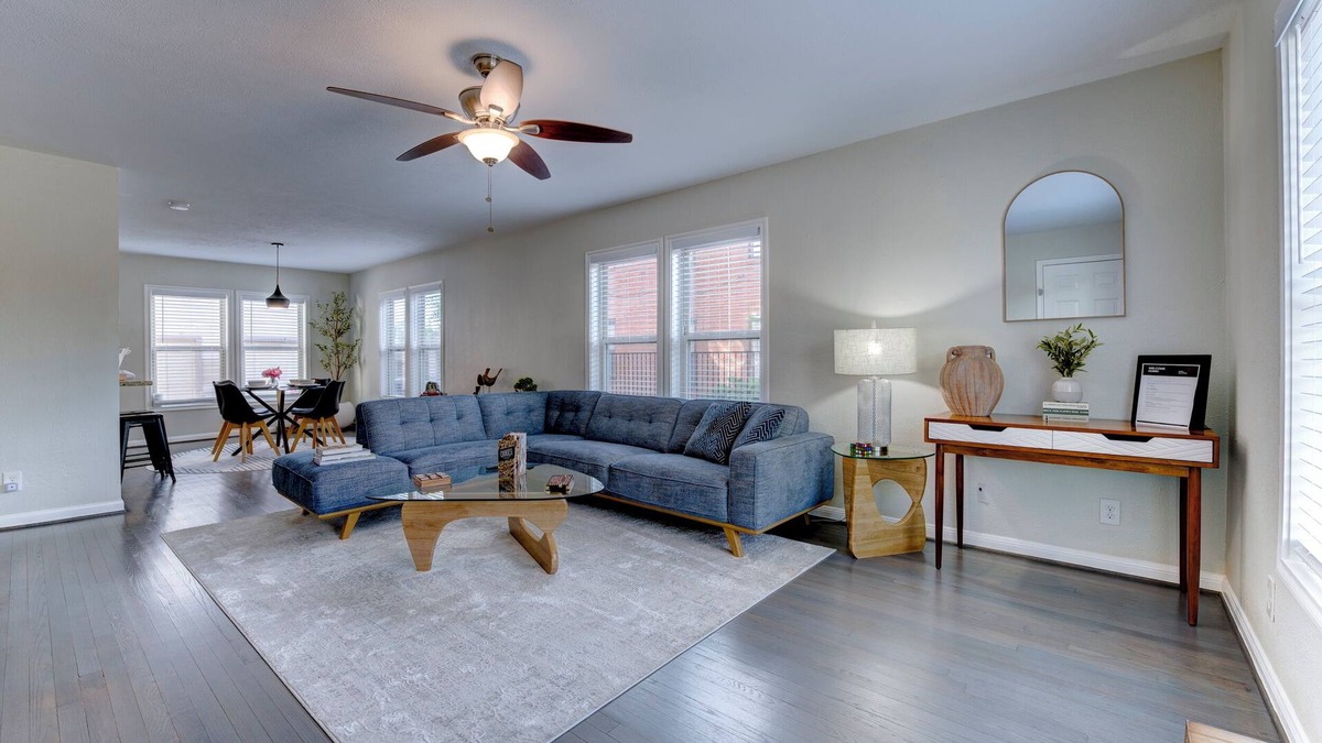 MacGregor Apartment | A Serene 2-bedroom home with private fence and gate in vibrant Houston