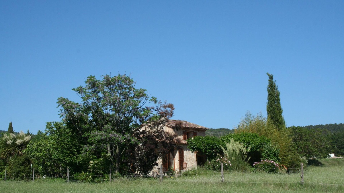 Villecroze House | A small stone house in Provence