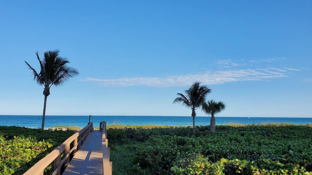 Fort Pierce Shores Condo | A Spacious Paradise on South Florida's Treasure Coast