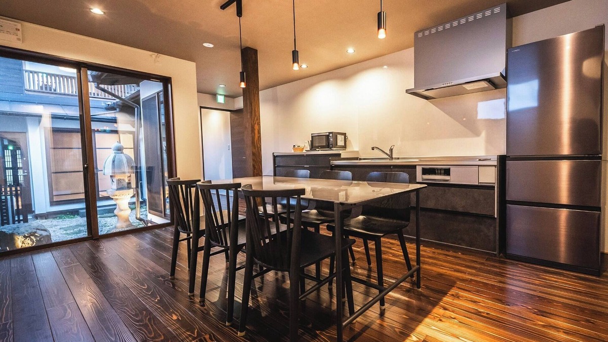 Matsue House | A spacious space for renting a building with a war/Matsue Shimane
