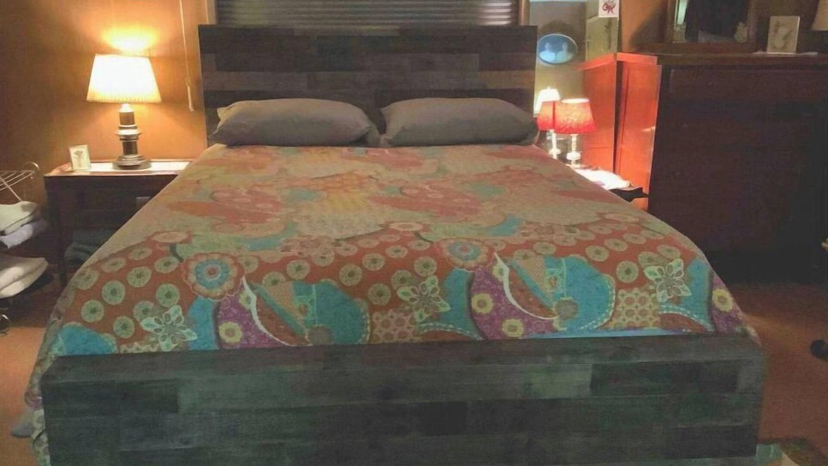 Monitor House | A studio apartment that is close to everything-airb rating 4.8 see reviews