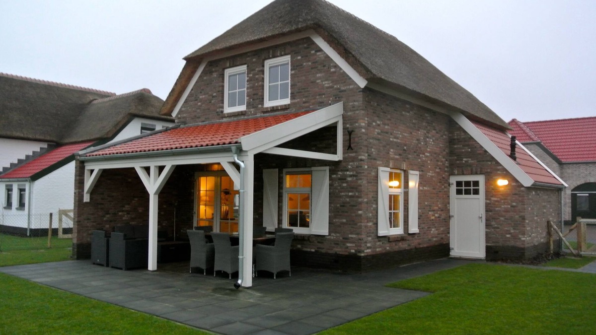 Roggel Villa | A super luxury holiday villa on a very complete park!