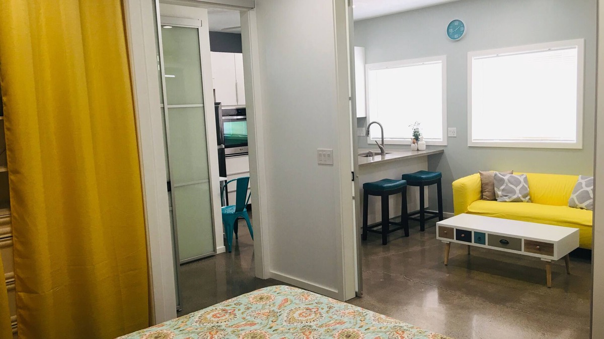 'Aina Haina House | A Sweeter than a Suite