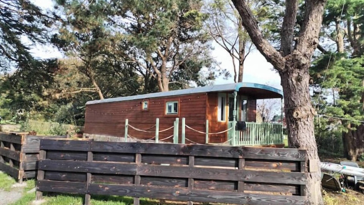 Les Moutiers-en-Retz House | A trailer by the sea