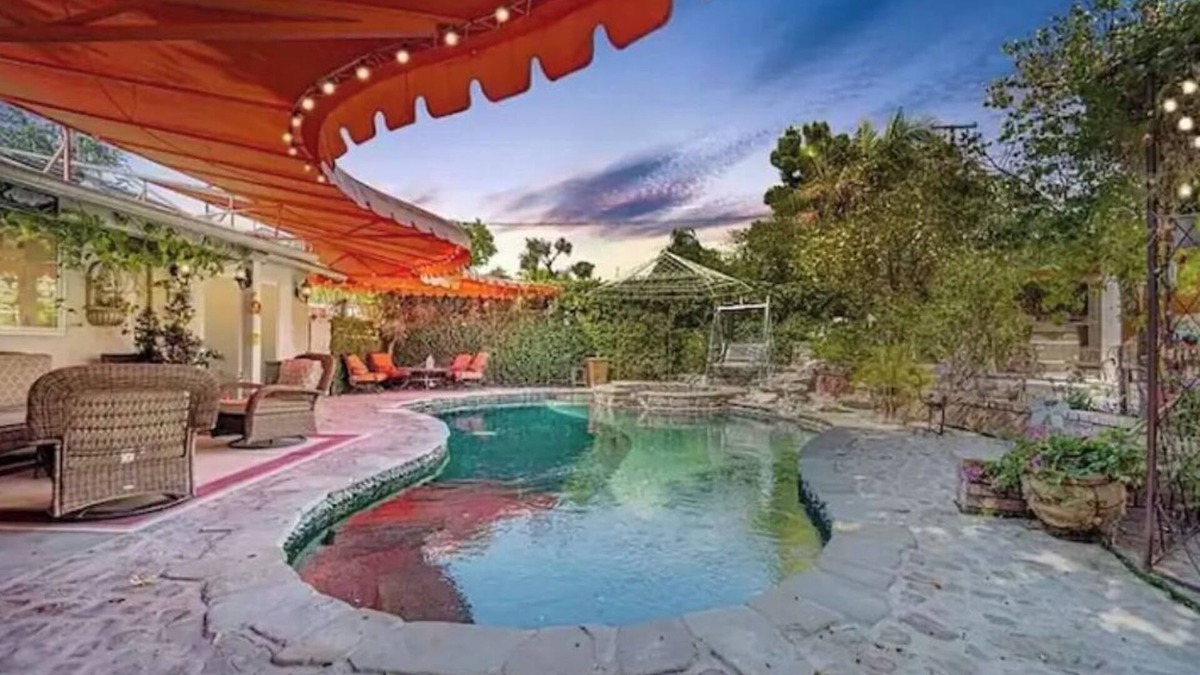 East Whittier House | A Tranquil StayCation w/private pool and jacuzzi