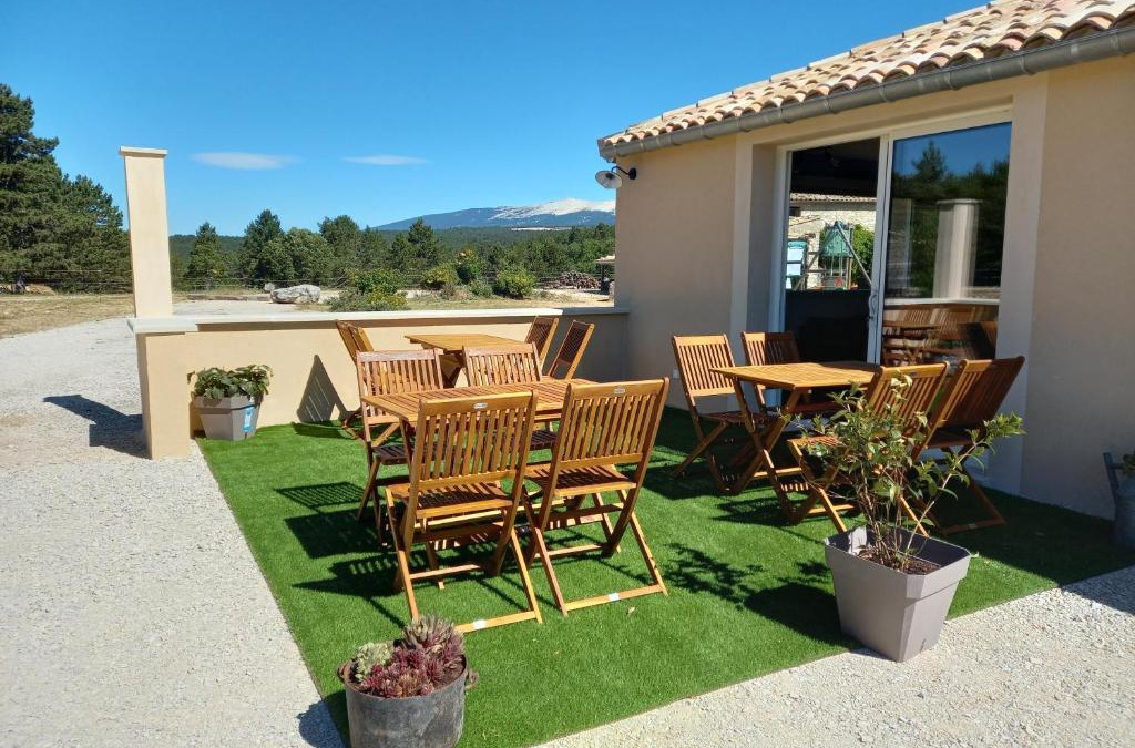 Monieux House | A Ventoux Yourte