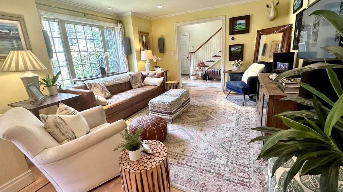 Vallemar House | A Victorian Garden Retreat near beach, trails, SF, Silicon Valley- ldry +prkg