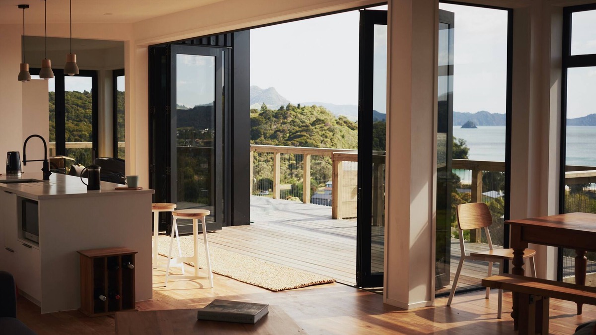 Cooks Beach House | A view like none other