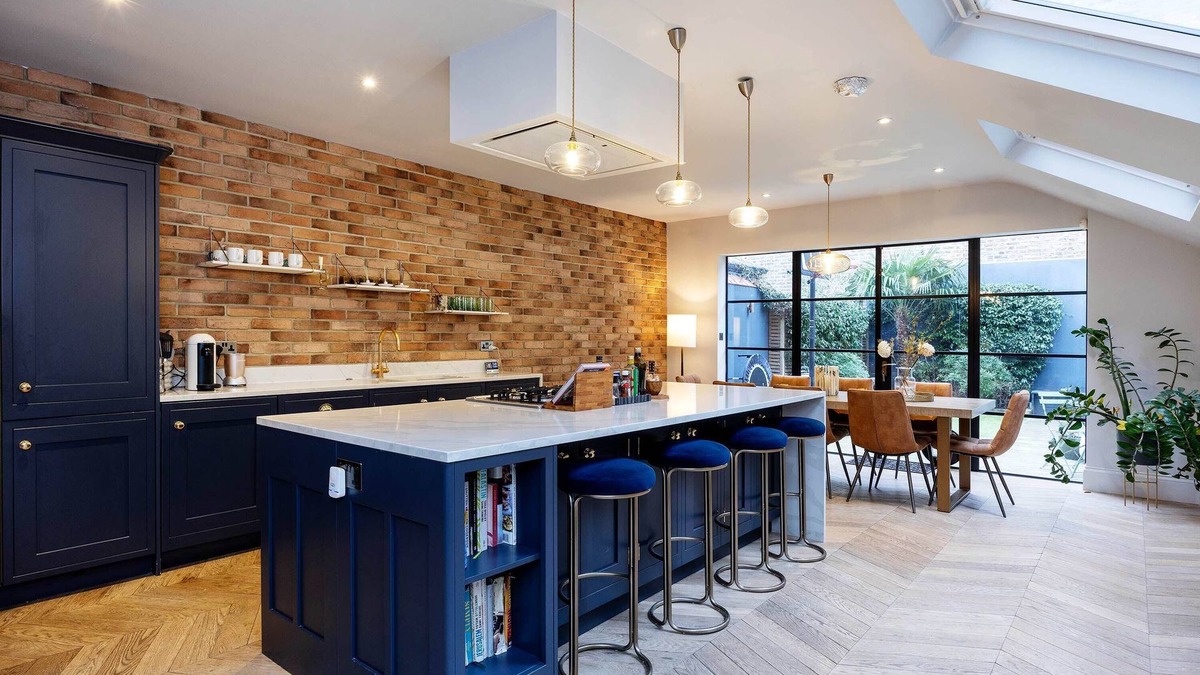 Queen's Park House | A Vision in Blue, by Veeve