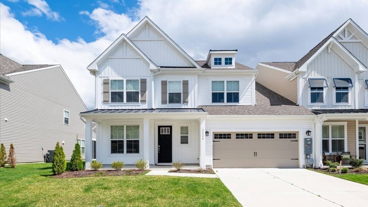 Clarksville House | A Wave Away - Ocean Villa