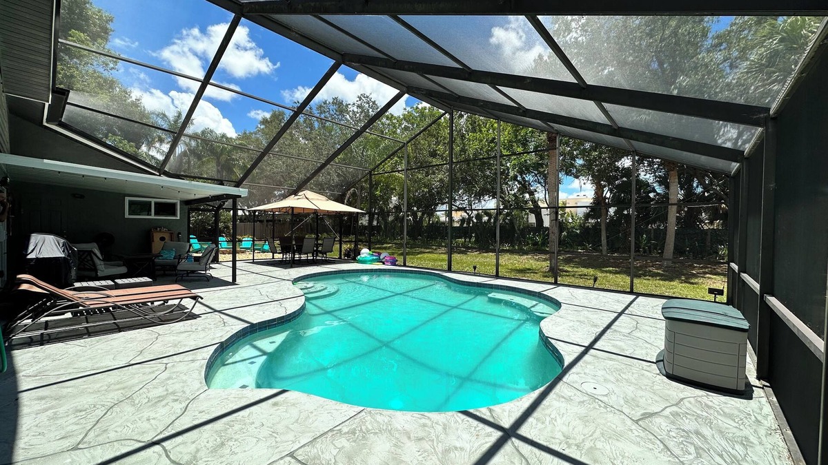 Sarasota House | A Whale of a Good Time!