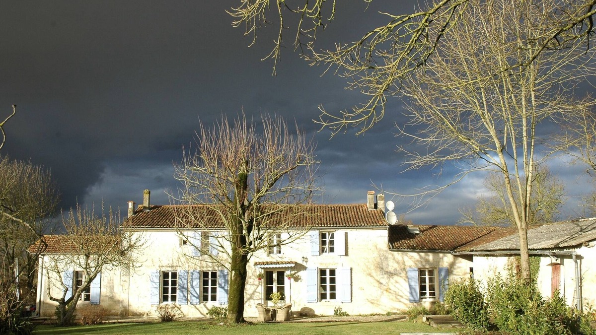 Chermignac House | A Winter's Paradise.the perfect home for a Christmas Family reunion.