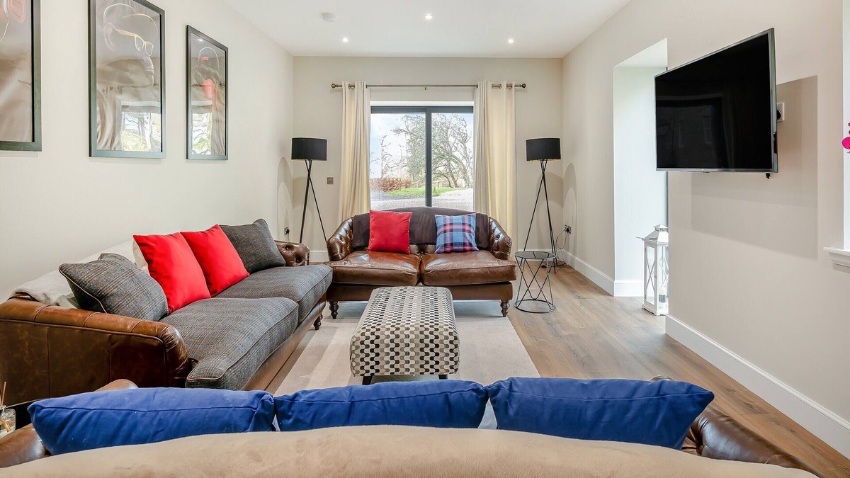 Aberdeen Cottage | A wonderful, spacious and light property, ideal for a special break away in beautiful surroundings.