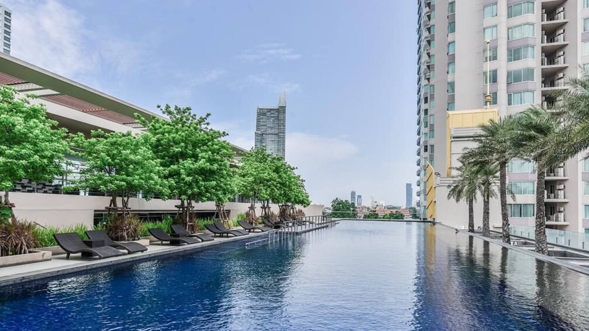 Bang Lamphu Lang Condo | A world-class luxurious condo, standing majestically along the Chao Phraya River