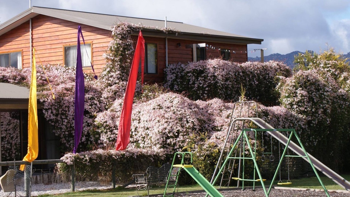 Promised Land Apartment | AAA Granary Accomm - Loft Studio Apartment