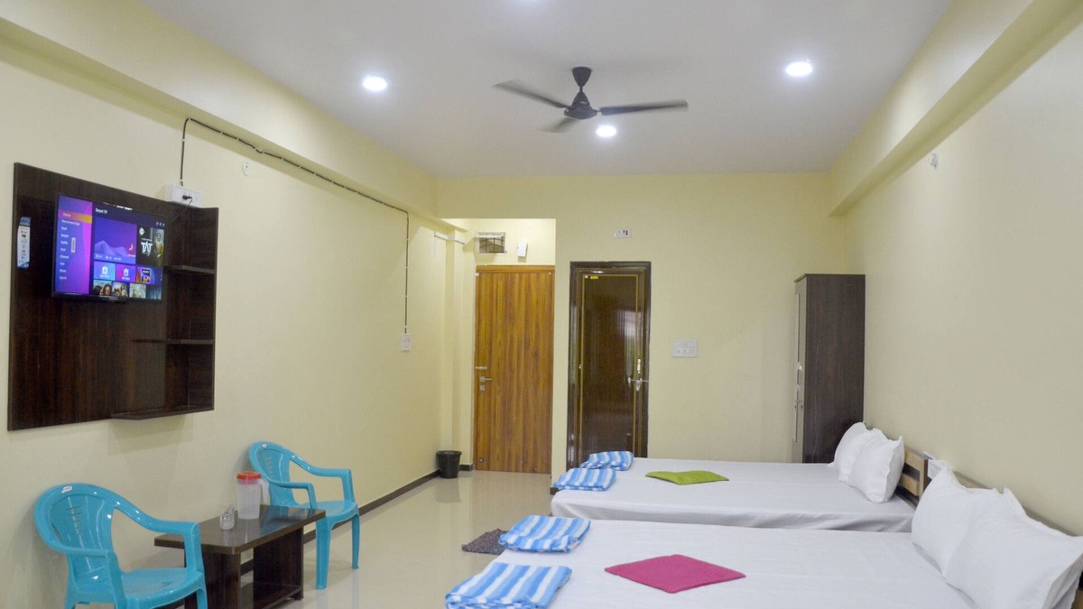 Ujjain House | Aapkaujjain HomestaynStay peacefully,relax,& EnjoynVery suitable for family