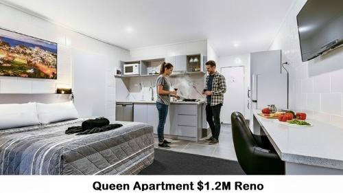 West Gladstone Hotel | Aaron Motel