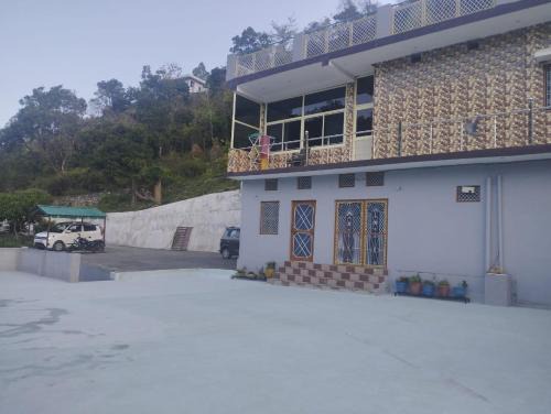 Narendranagar House | Aastha Homestay