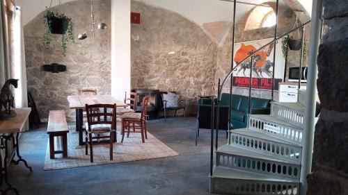 Buhlau Apartment | Ab 1 Pers HexenburgbeiDresden Ausgebauter Pferdestall, Kamin, Terrasse und Faßsauna, Nähe Sächsische Schweiz Dresden