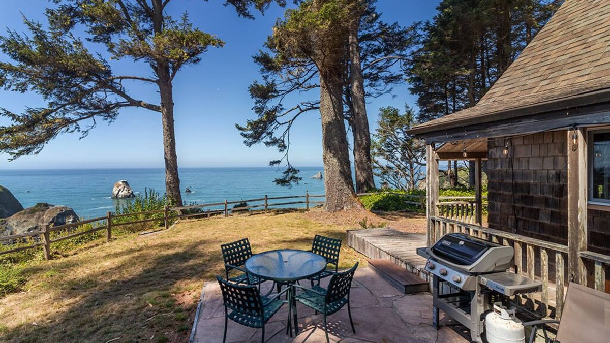 Trinidad Cottage | Abalone Cabin-Charming retreat w/ocean views!