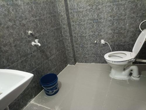 Derapur Hotel | Abhinav hoteL