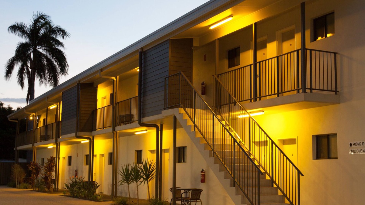 Emerald Hotel | Abode37