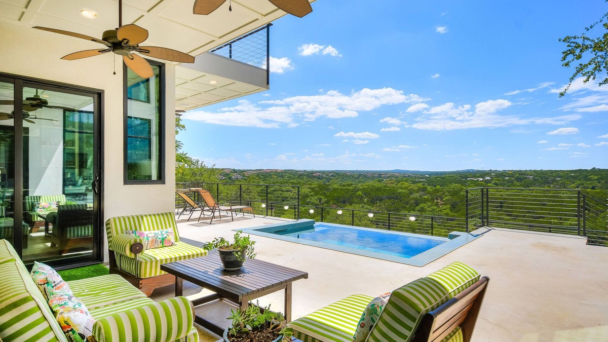 Peyton Brook At Rob Roy House | Above Clifftop I Canyon Views | Modern Design I Plunge Pool I Casita