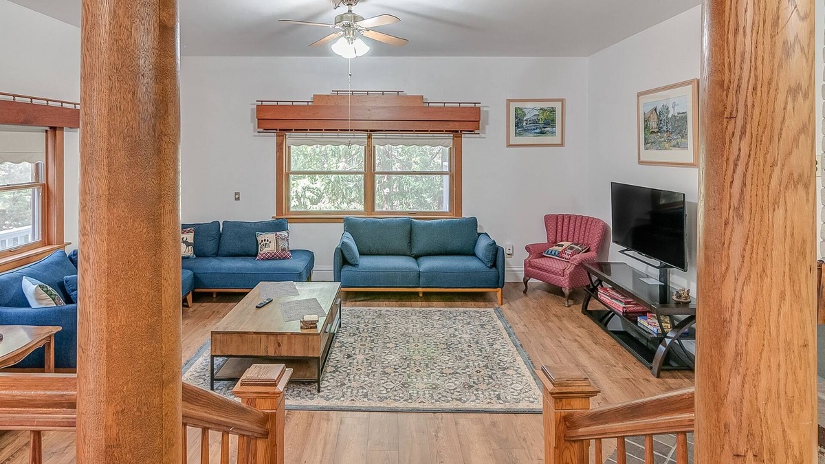 Hathaway Pines Cabin | ABOVE IT ALL - UNIQUE MOUNTAIN RETREAT SLEEPS 15 W/REC ROOM