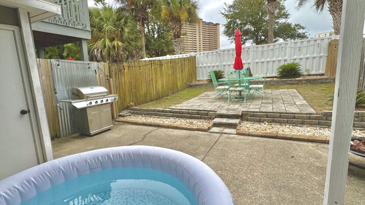 Open Sands House | Absolute Beach: Coastal Retreat Only 700FT 2 Beach, BBQ, + FREE Activities!
