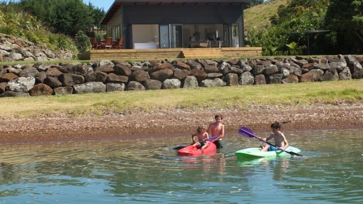 Purerua House | Absolute beachfront bach