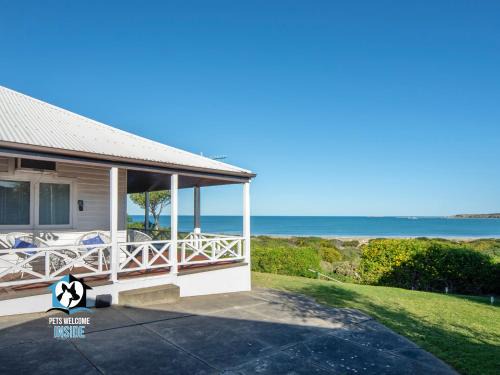 McCracken House | Absolute Beachfront 3BR 2BA Home w/Beach Track