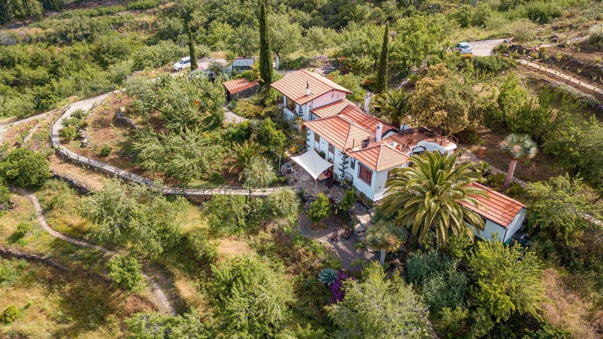 Las Tricias House | Absolute Ruhe und Alleinlage Über den Wolken, 30.000m²altkanarischesweingut,pool