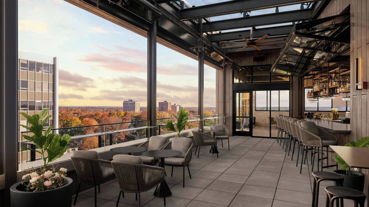 Downtown Hotel | AC Hotel St. Louis Clayton
