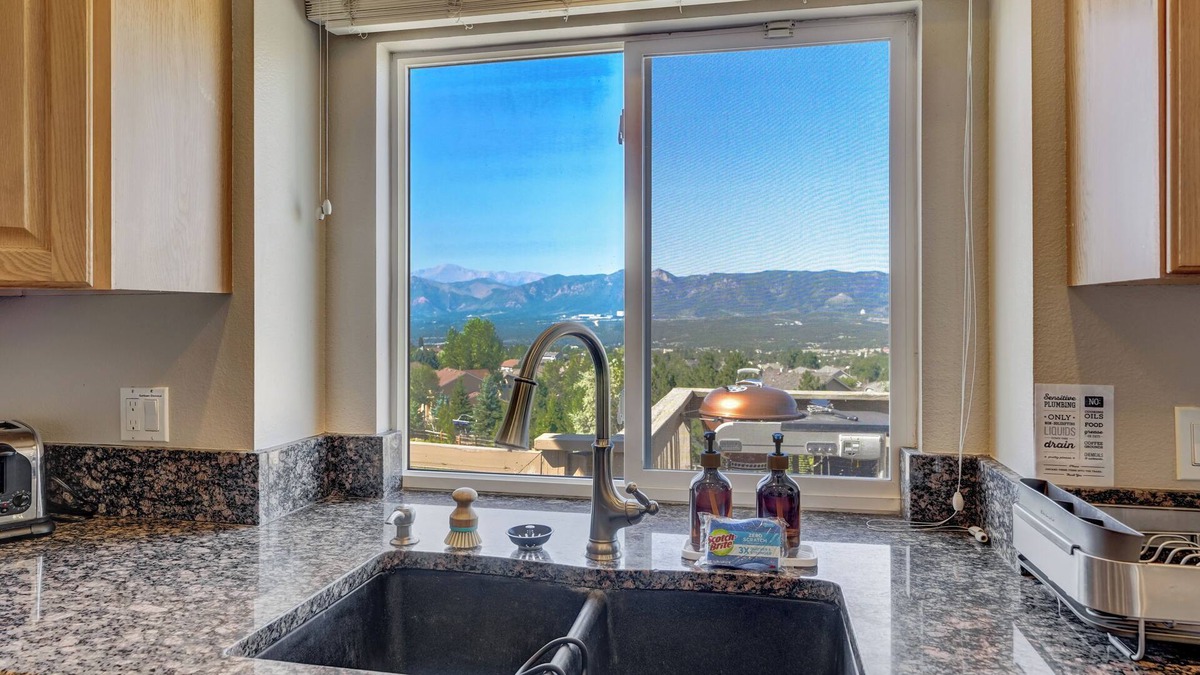 Colorado Springs House | Academy Basecamp