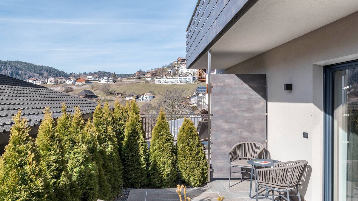 San Genesio Atesino Apartment | Accessible Holiday Apartment 'Aster Moments Apt Max' with Terrace & Wi-Fi