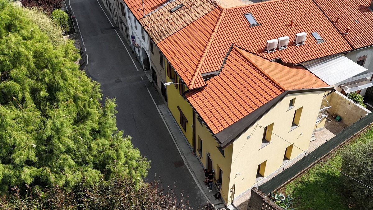 Lomazzo Apartment | Accommodation located 26 km from Milan, 9.9 km from Como and 15 km from Switzerland.