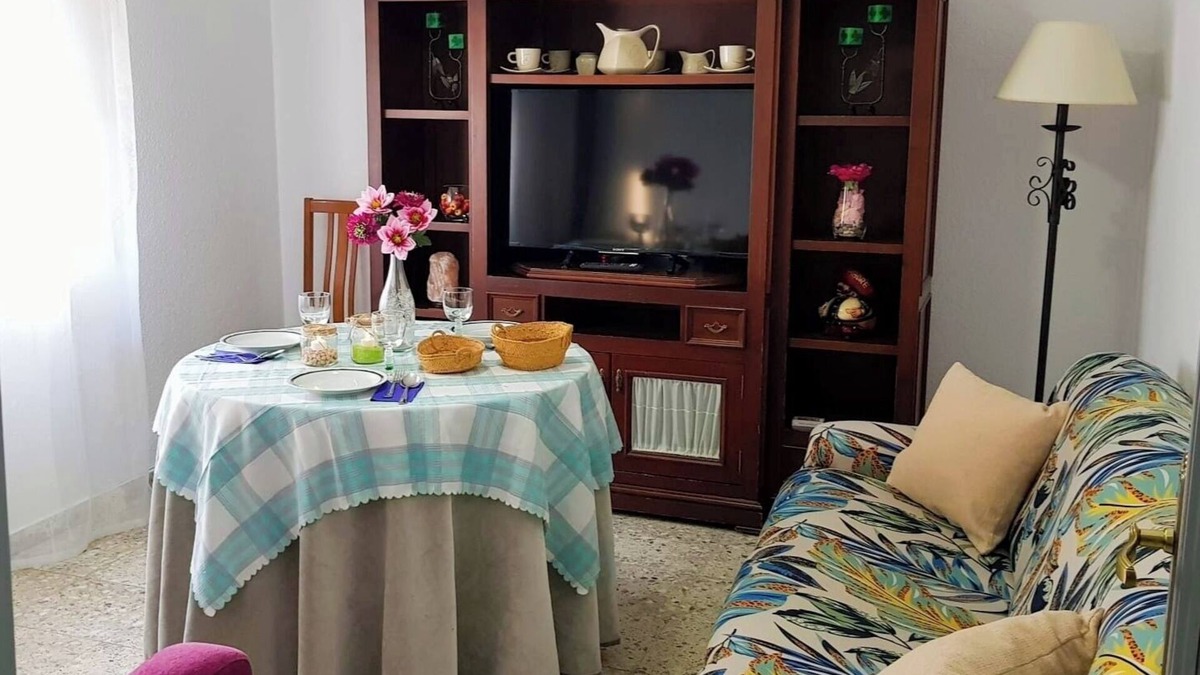 Pinos Genil Cottage | ACCOMMODATION MARIA (20 KM FROM SIERRA NEVADA AND 7 KM TO GRANADA)