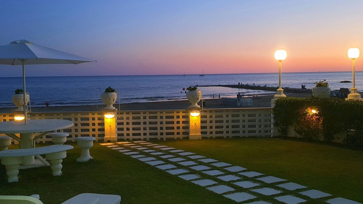 Nettuno RV Rental | ACCOMMODATION TOURIST USE ON THE SEA ID. 25794